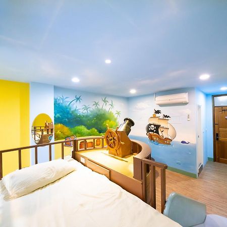 Fairytale House Bed & Breakfast Tainan Luaran gambar
