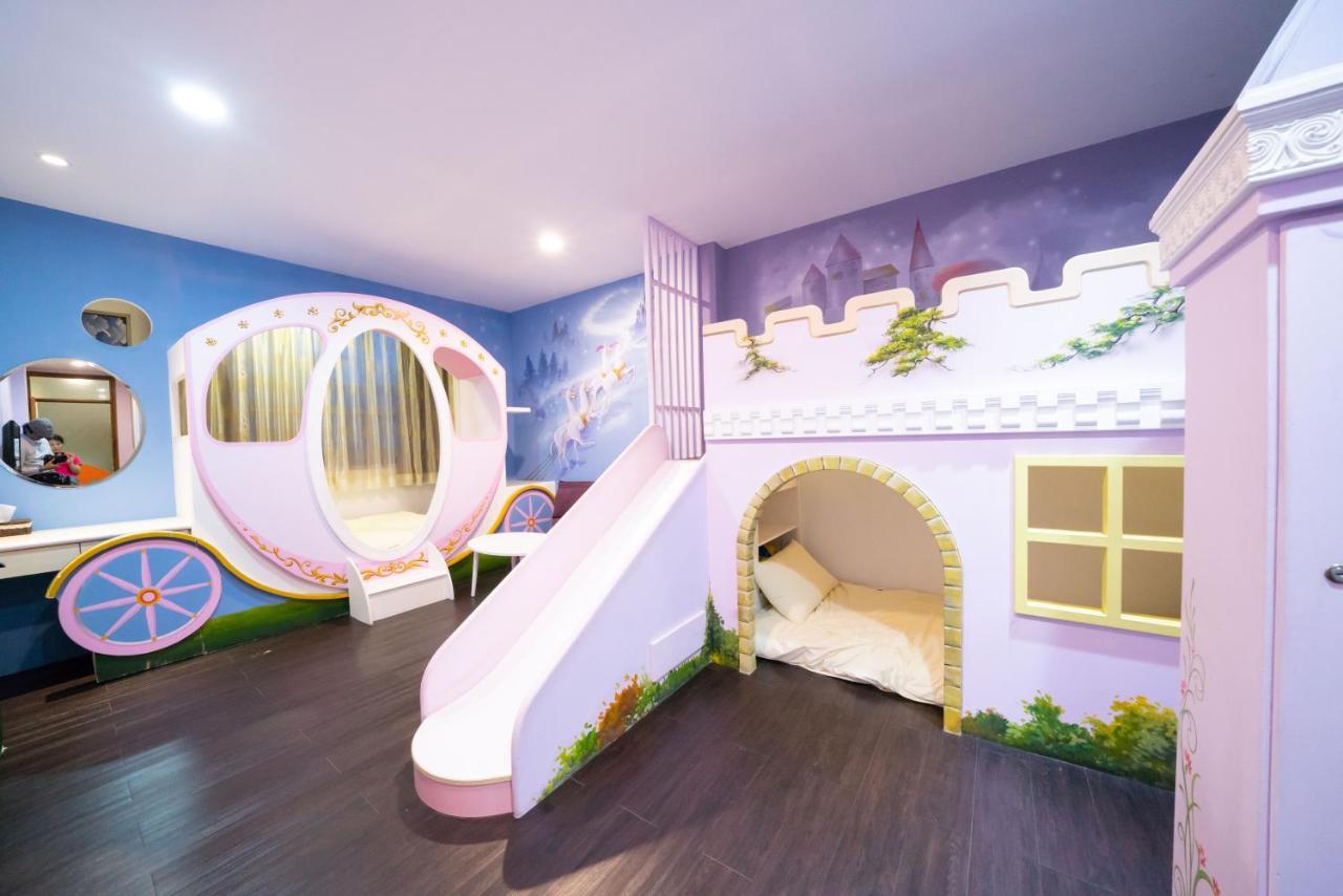 Fairytale House Bed & Breakfast Tainan Luaran gambar