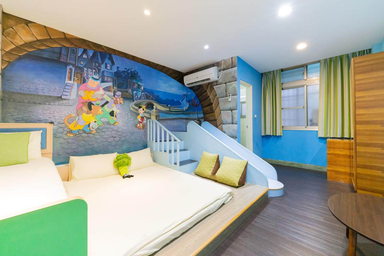 Fairytale House Bed & Breakfast Tainan Luaran gambar